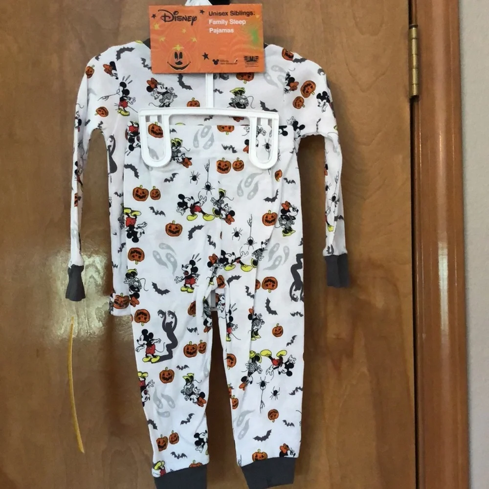 Disney Mickey Minnie Mouse Halloween 2 piece sleep PJ’s gender neutral